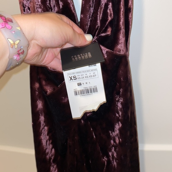 Zara Velvet Dress - Picture 4 of 8